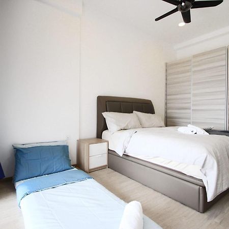 Cozy, High-Floor 2Br Apt Near Legoland Apartment นุสาจายา ภายนอก รูปภาพ
