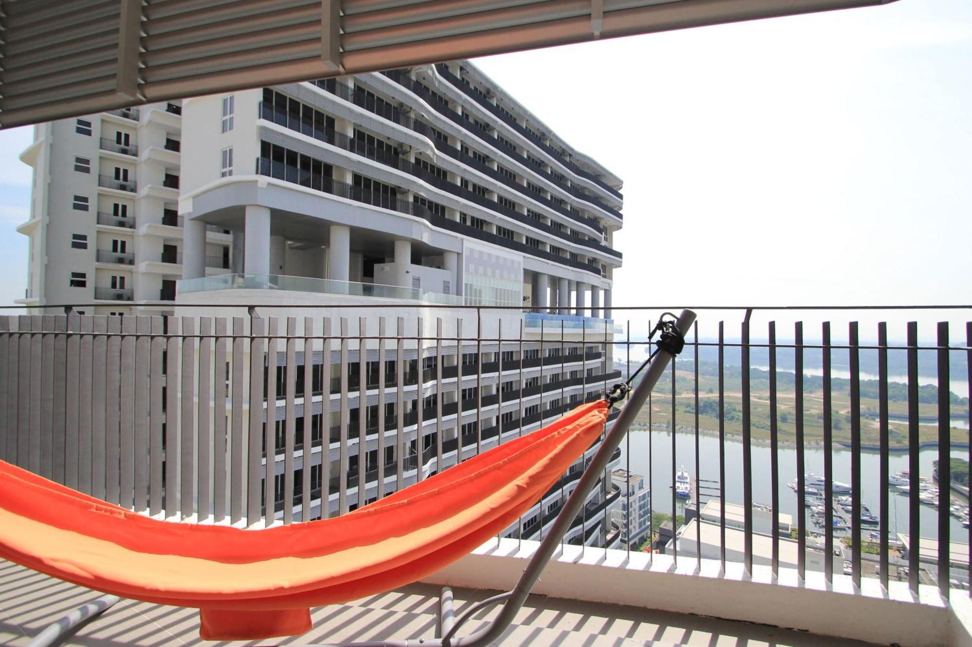Cozy, High-Floor 2Br Apt Near Legoland Apartment นุสาจายา ภายนอก รูปภาพ